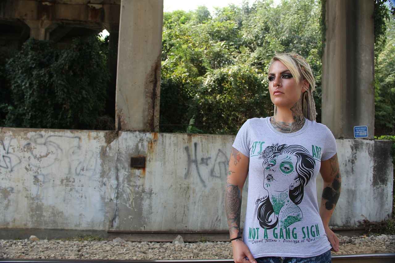 Custom Embroidered Polo Shirts: How to Get the Perfect Design 4 Working with an Embroidery Service