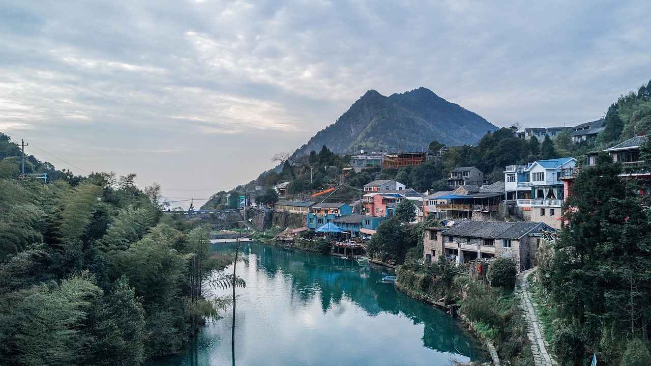 Custom Printed T-Shirts: Tips for Designing Your Own Unique Apparel Custom Printed T-Shirts: Tips for Designing Your Own Unique Apparel