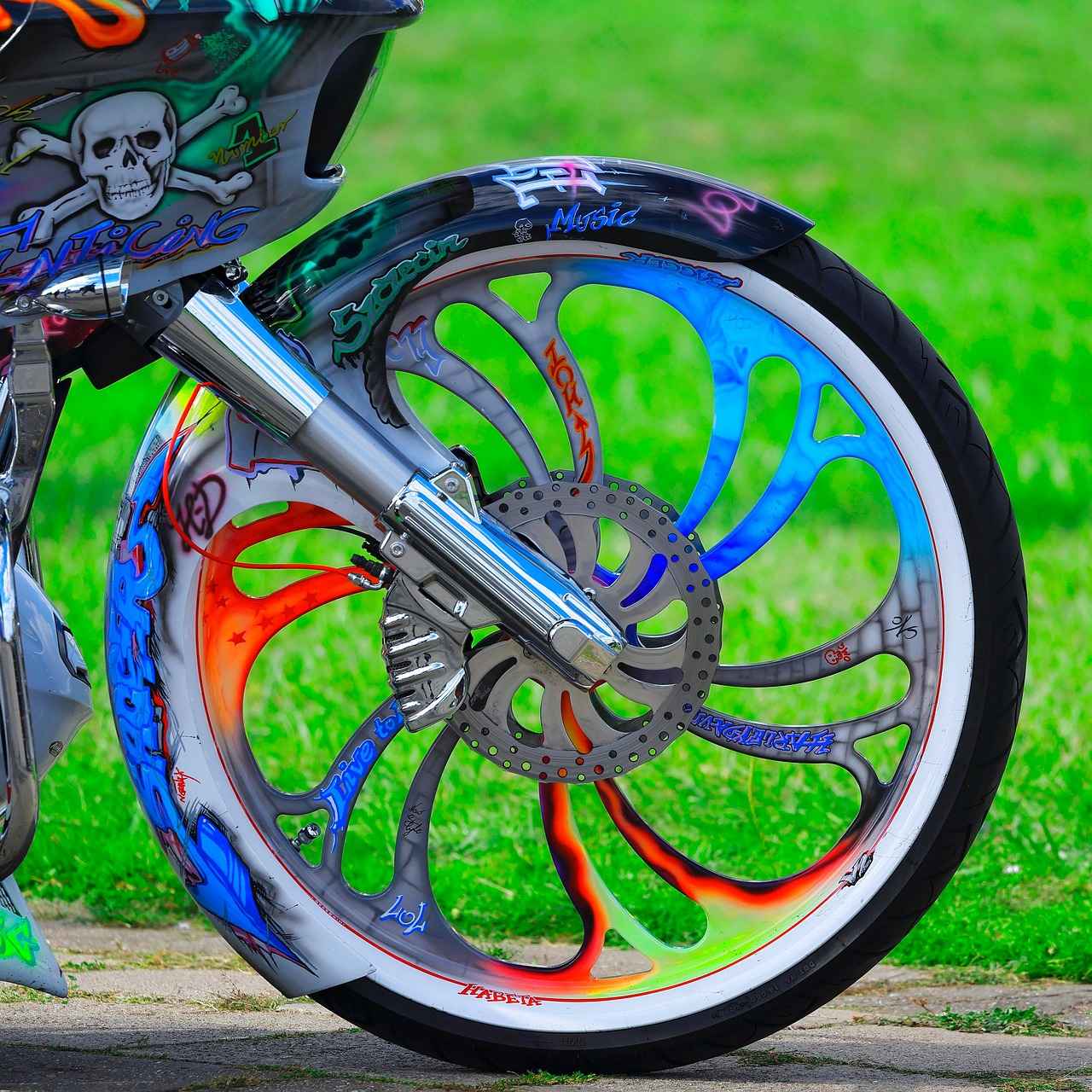 Custom T-Shirts with Logos: Why They’re a Powerful Marketing Tool Custom T-Shirts with Logos: Why They're a Powerful Marketing Tool