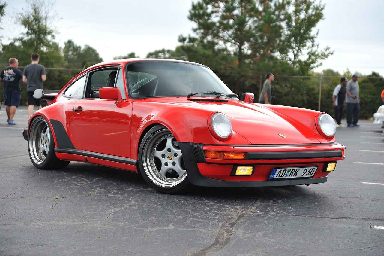 Top Custom T-Shirt Printing Services for Small Business Owners 3 Top Custom T-Shirt Printing Services Reviewed